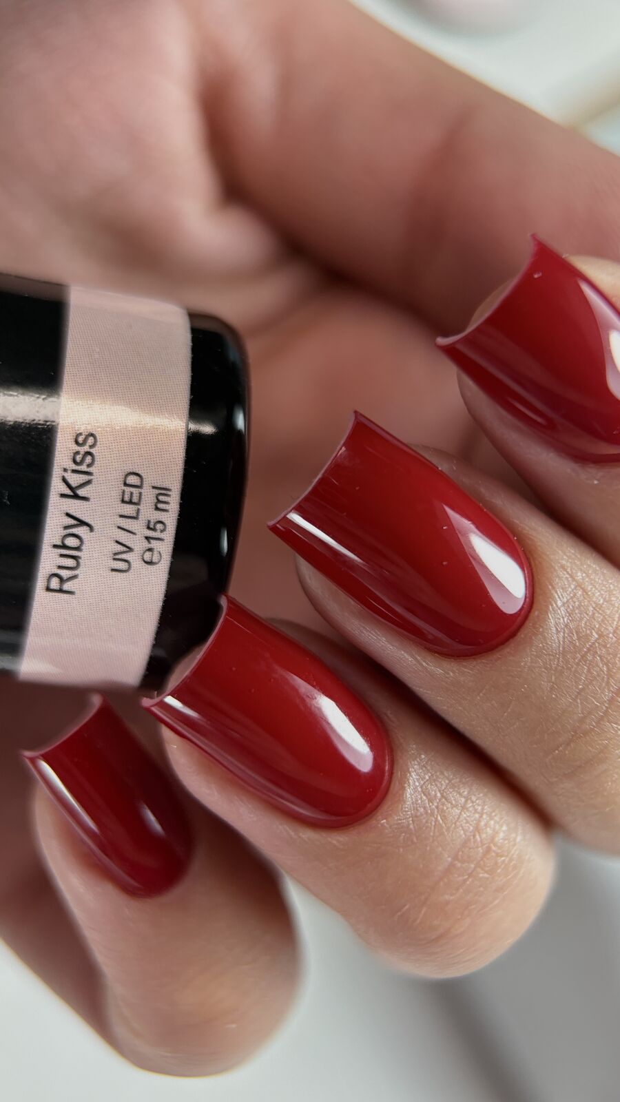 Perfect French Manicure im ProfiNails Nagelstudio Hannover — Trends 2025